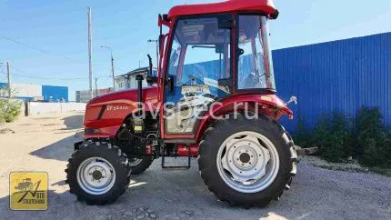 Минитрактор Dongfeng DF-244 G2 с кабиной и реверсом ПСМ