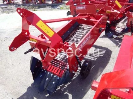 Картофелекопатель однорядный навесной D-POl Бульба-1