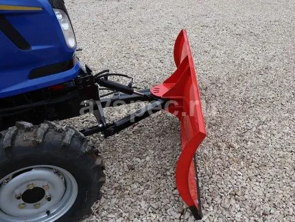 Отвал Снеговик на DF 404 G2 ОК1750