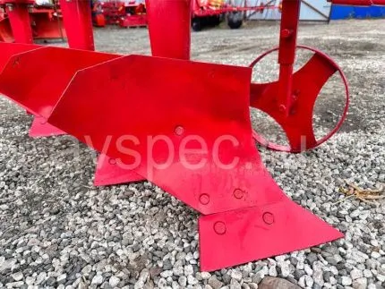 Плуг трехкорпусный 1l-320